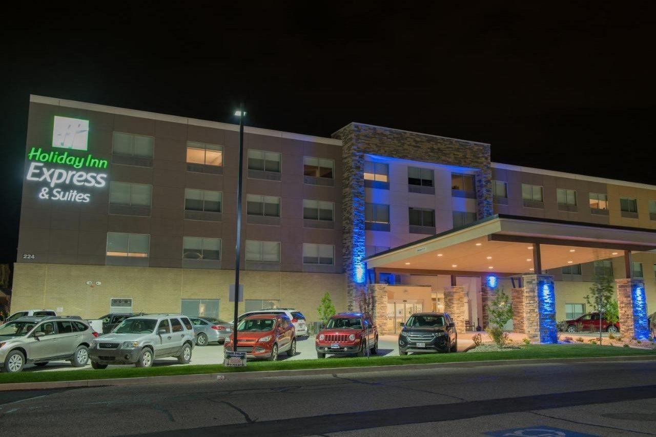 Holiday Inn Express & Suites Dayton North - Vandalia By Ihg Bagian luar foto